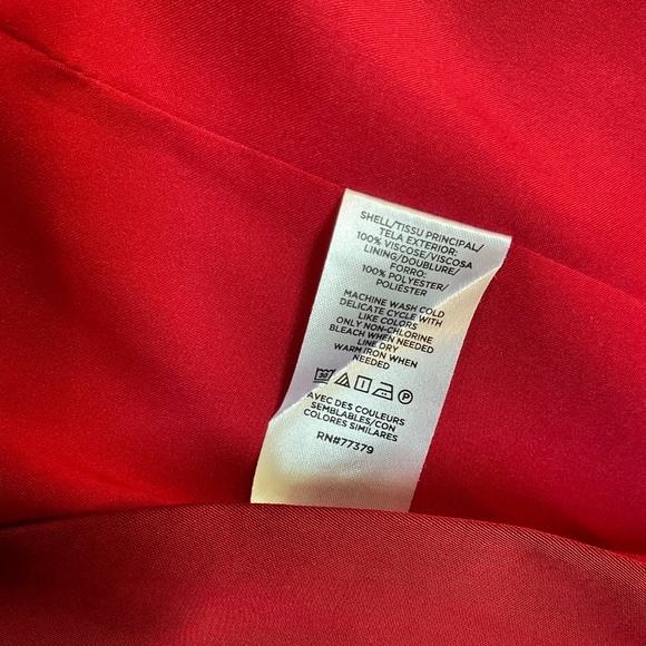 Ann Taylor The Longline Blazer in Satin Gingham Red size 2 - Picture 9 of 13